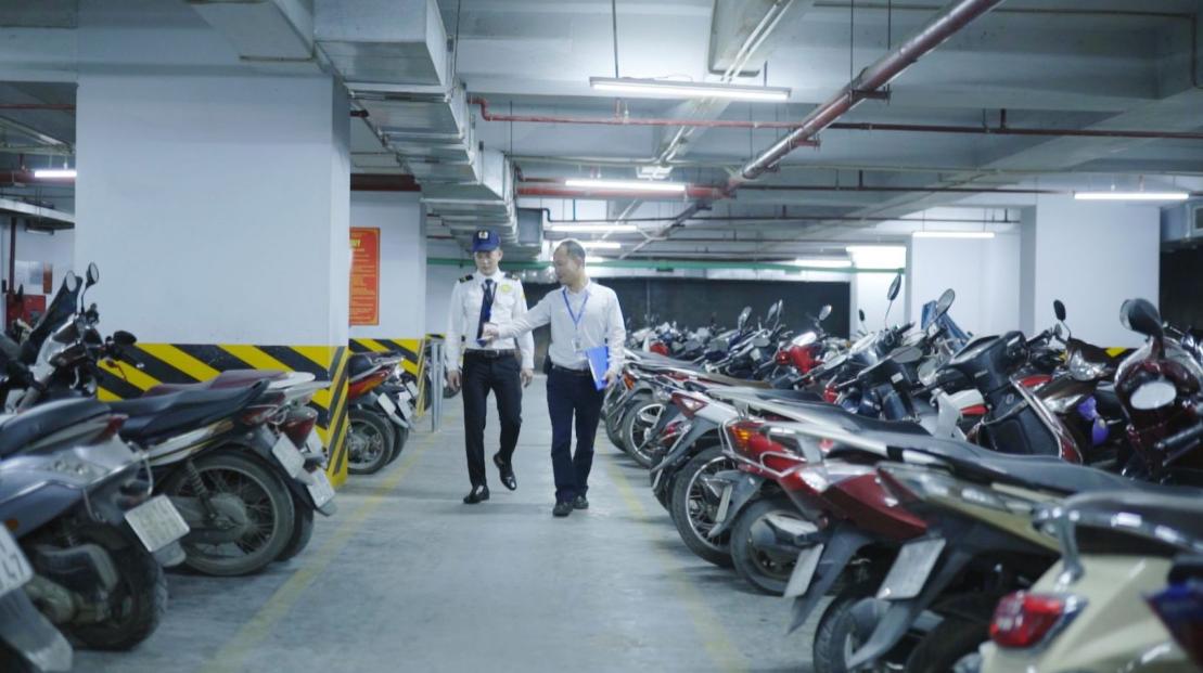 Trông giữ phương tiện tại bãi xe